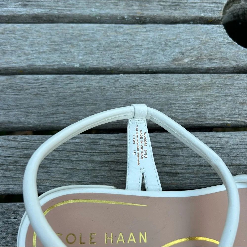 Cole Haan Women's Calli Thong Block Heel Sandal 40 Mm in white size‎ 6.5